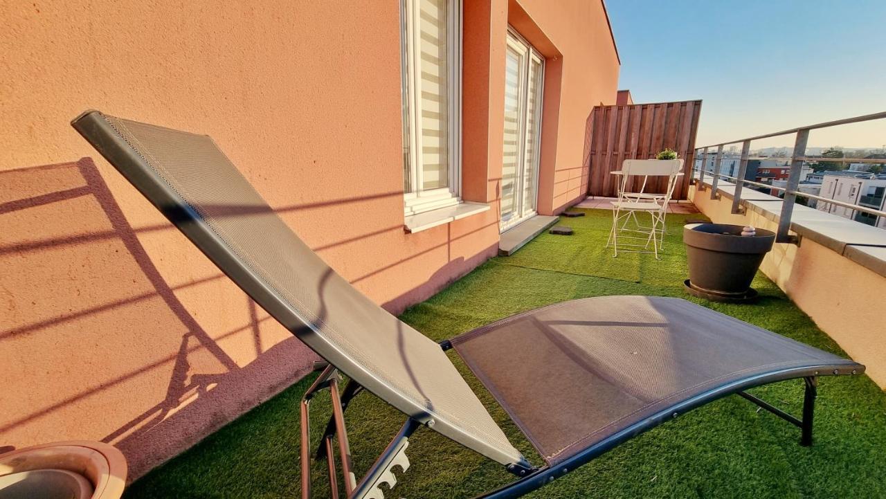 Le Smart - Parking - Terrasse - Wifi - Mulhouse - Relax Bnb Pfastatt 외부 사진