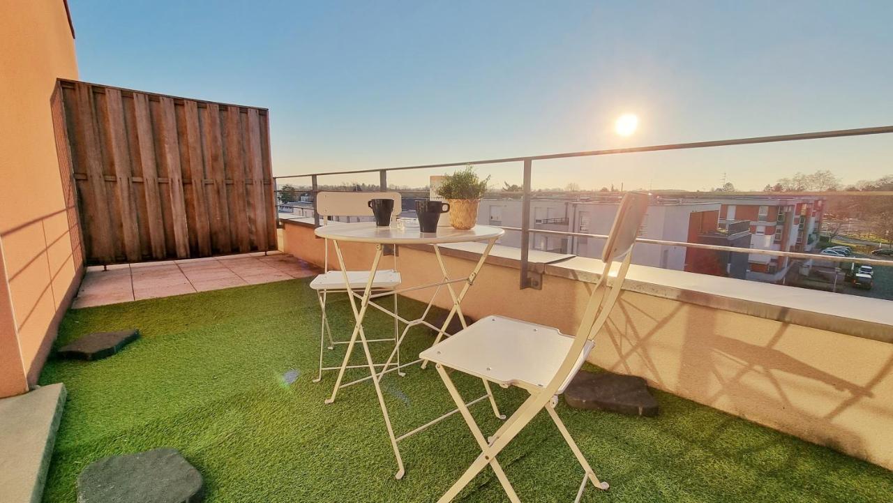 Le Smart - Parking - Terrasse - Wifi - Mulhouse - Relax Bnb Pfastatt 외부 사진